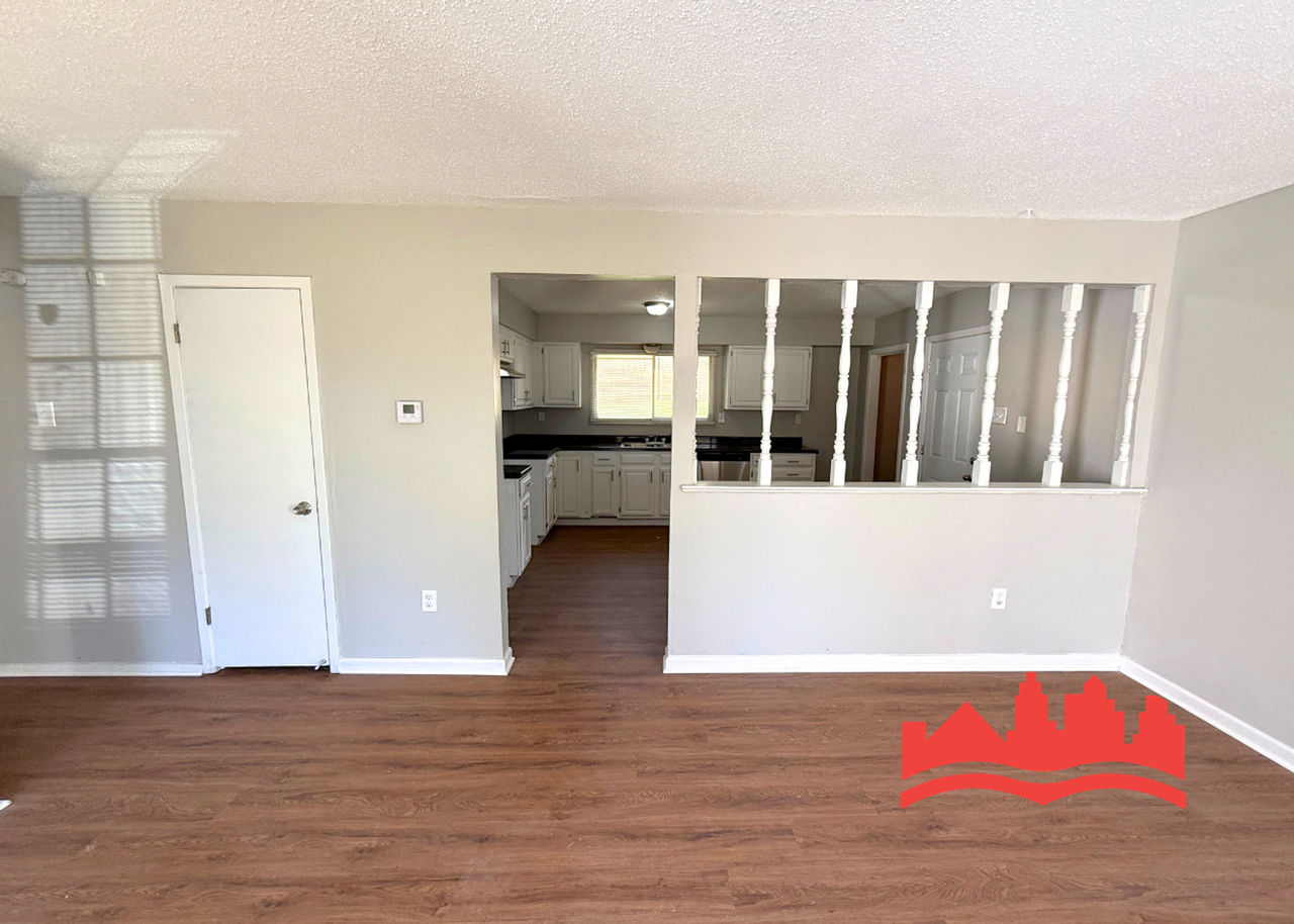 1288 Parkrose Ave - Photo 6 of 17