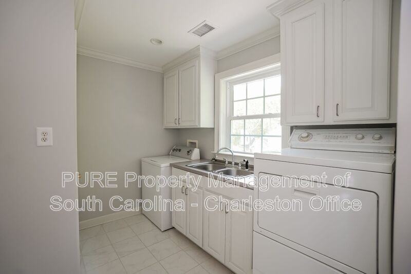 1166 Waterfront Dr - Photo 4 of 20