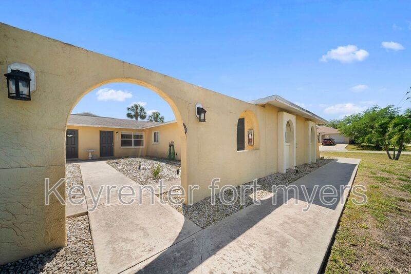 13403 Pine Needle Ln - Photo 3 of 20