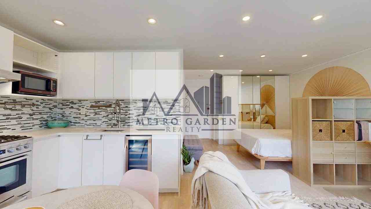 68-15 Selfridge Street #3D - Photo 6 of 32