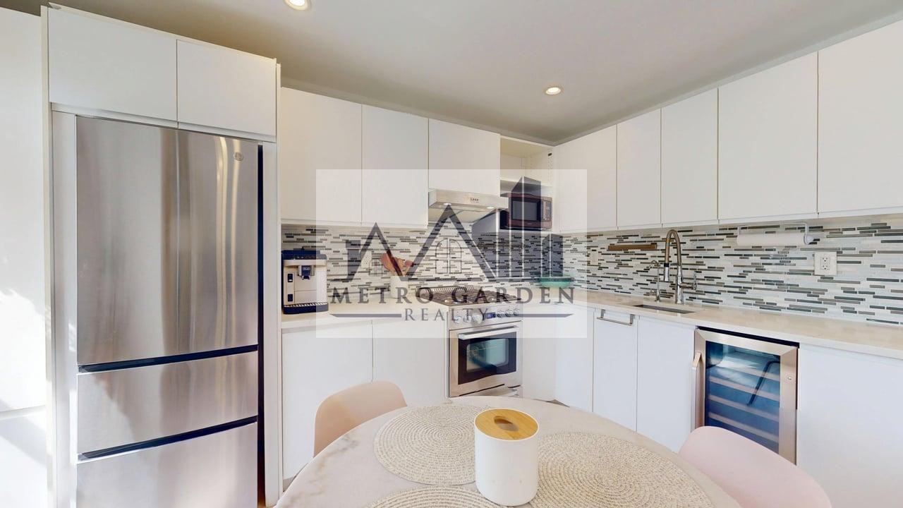 68-15 Selfridge Street #3D - Photo 7 of 32