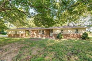 featured image of 972 N Boston Ln