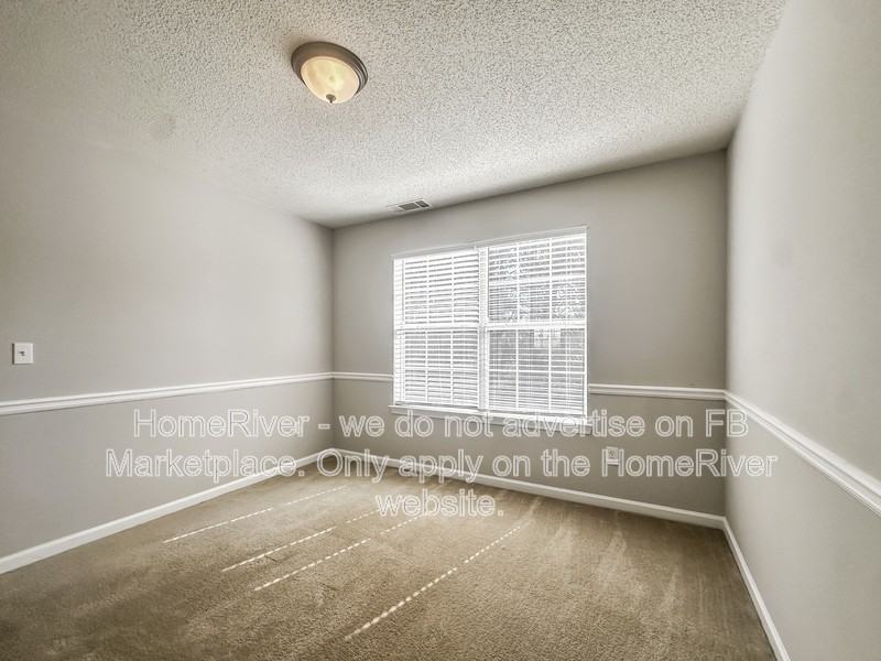 3901 Swooping Ct - Photo 3 of 22