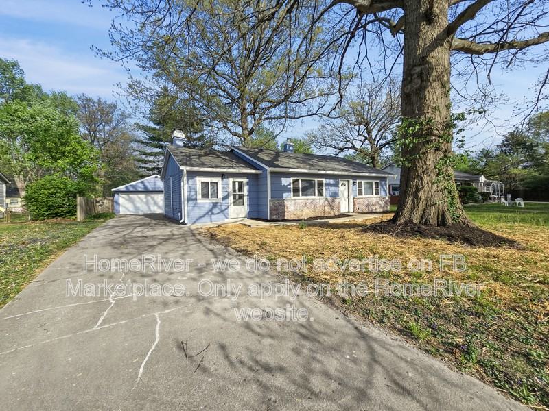 1623 Thorndale St - Photo 3 of 20