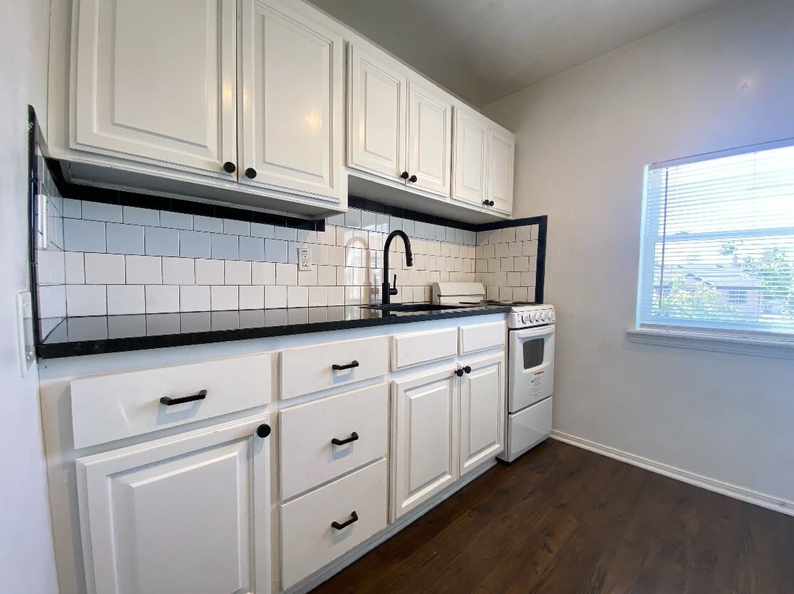 710 Culbertson Dr - Photo 5 of 12