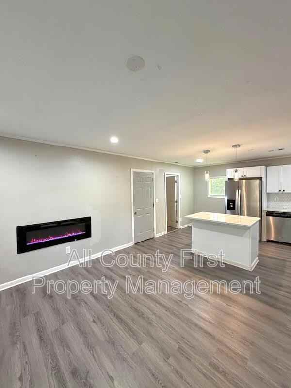 2386 Cresta Dr - Photo 3 of 16