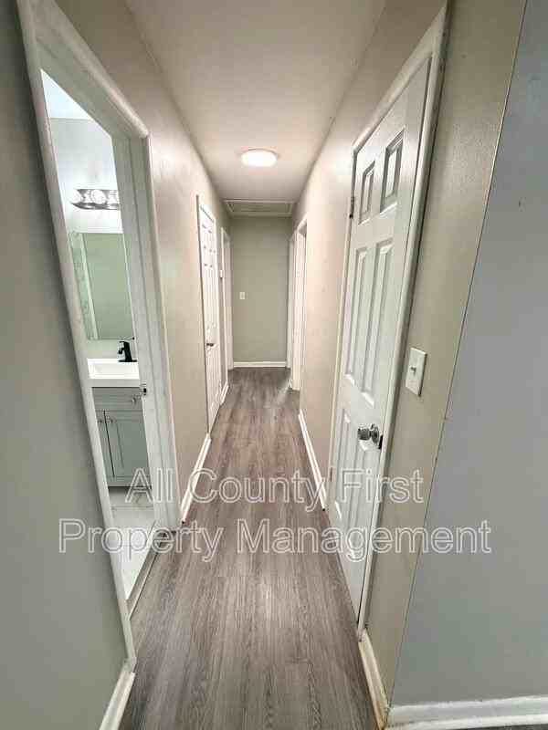 2386 Cresta Dr - Photo 5 of 16