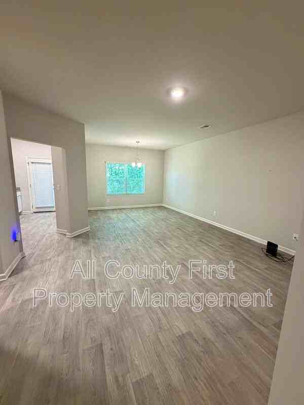 1336 Rogers Landing Rd - Photo 3 of 19