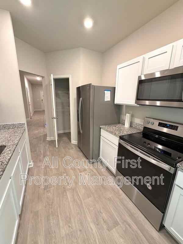 1336 Rogers Landing Rd - Photo 5 of 19