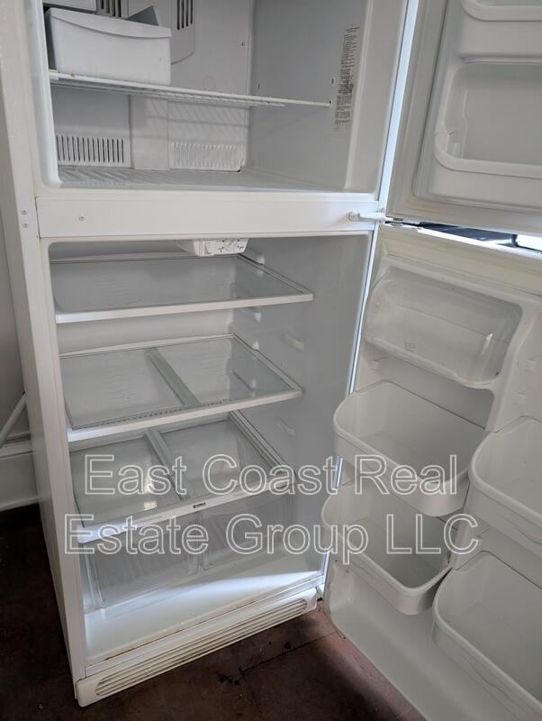 304 1/2 W Martin St - Photo 7 of 38