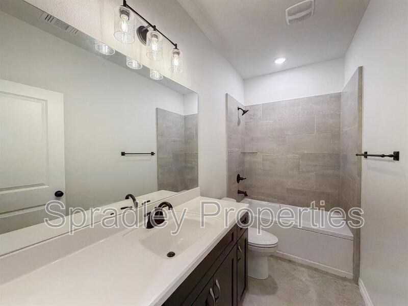 303 Juniper Dr Unit A - Photo 6 of 16