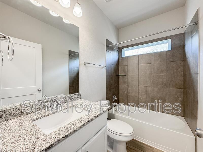 2716 Fox River Dr - Photo 6 of 30