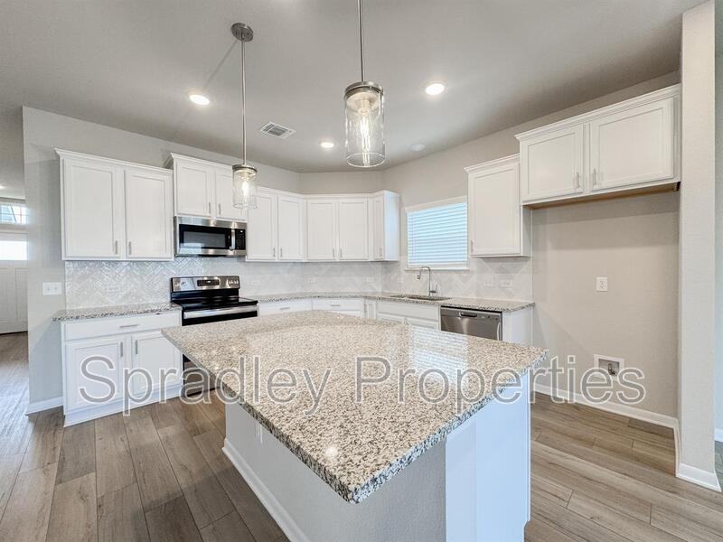 2716 Fox River Dr - Photo 7 of 30