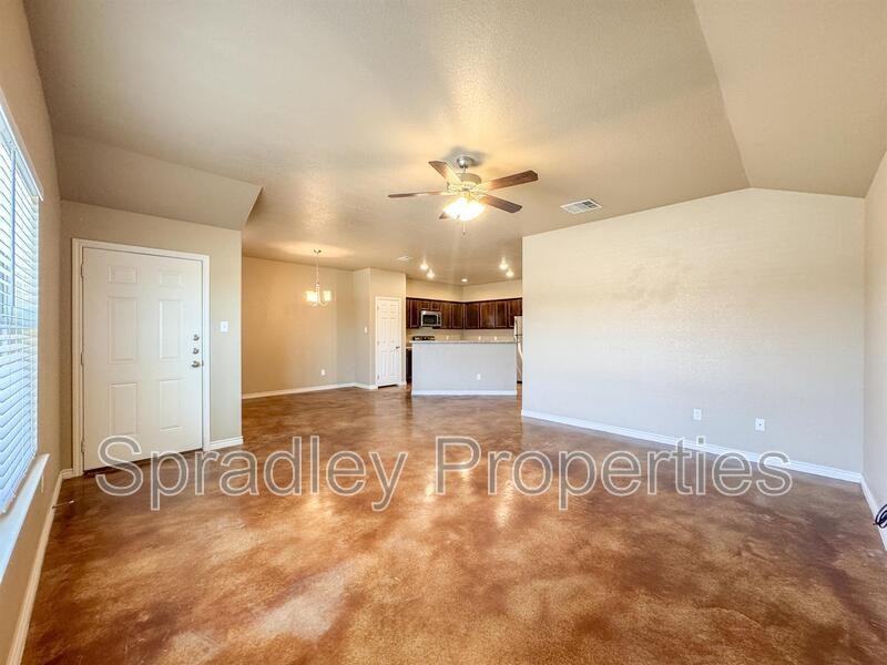 915 Laila Ln - Photo 2 of 13