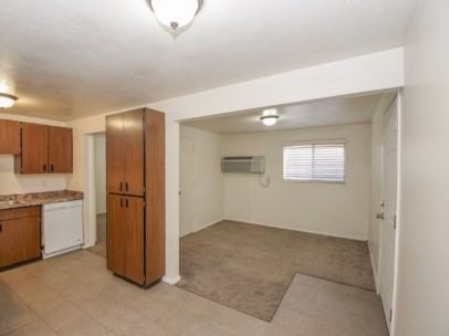 654 1/2 E 800 N - Photo 7 of 12