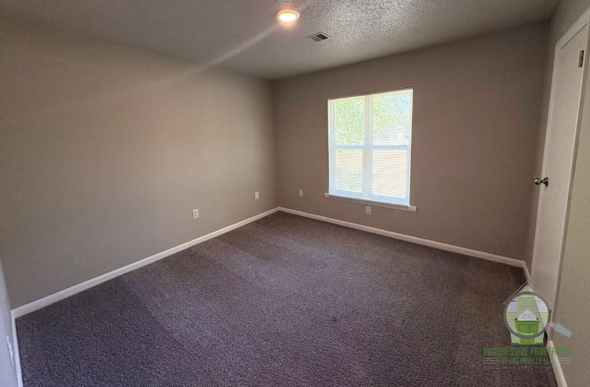 500 Fairview Street - Photo 5 of 12