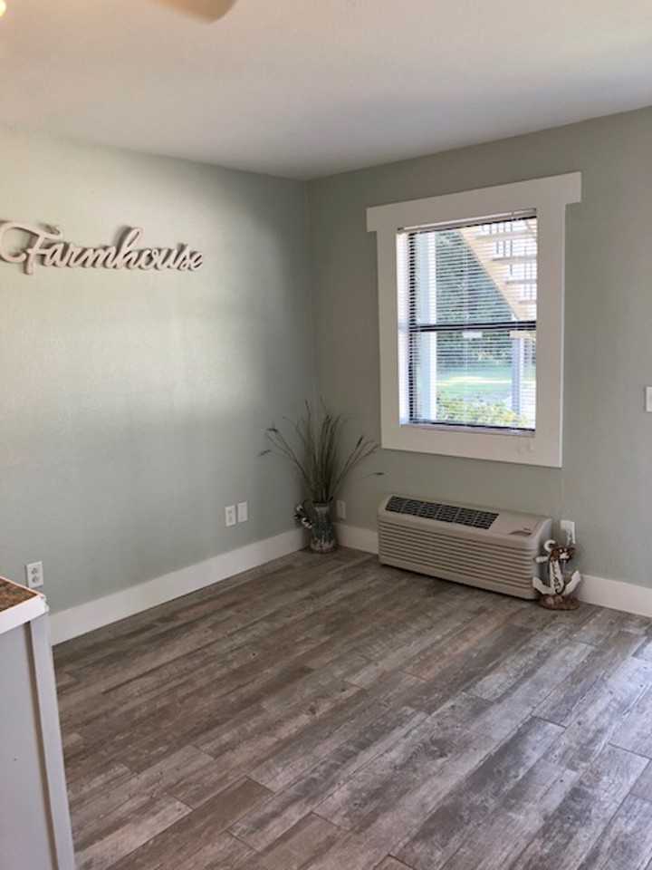 Pine Haven - Photo 5 of 41