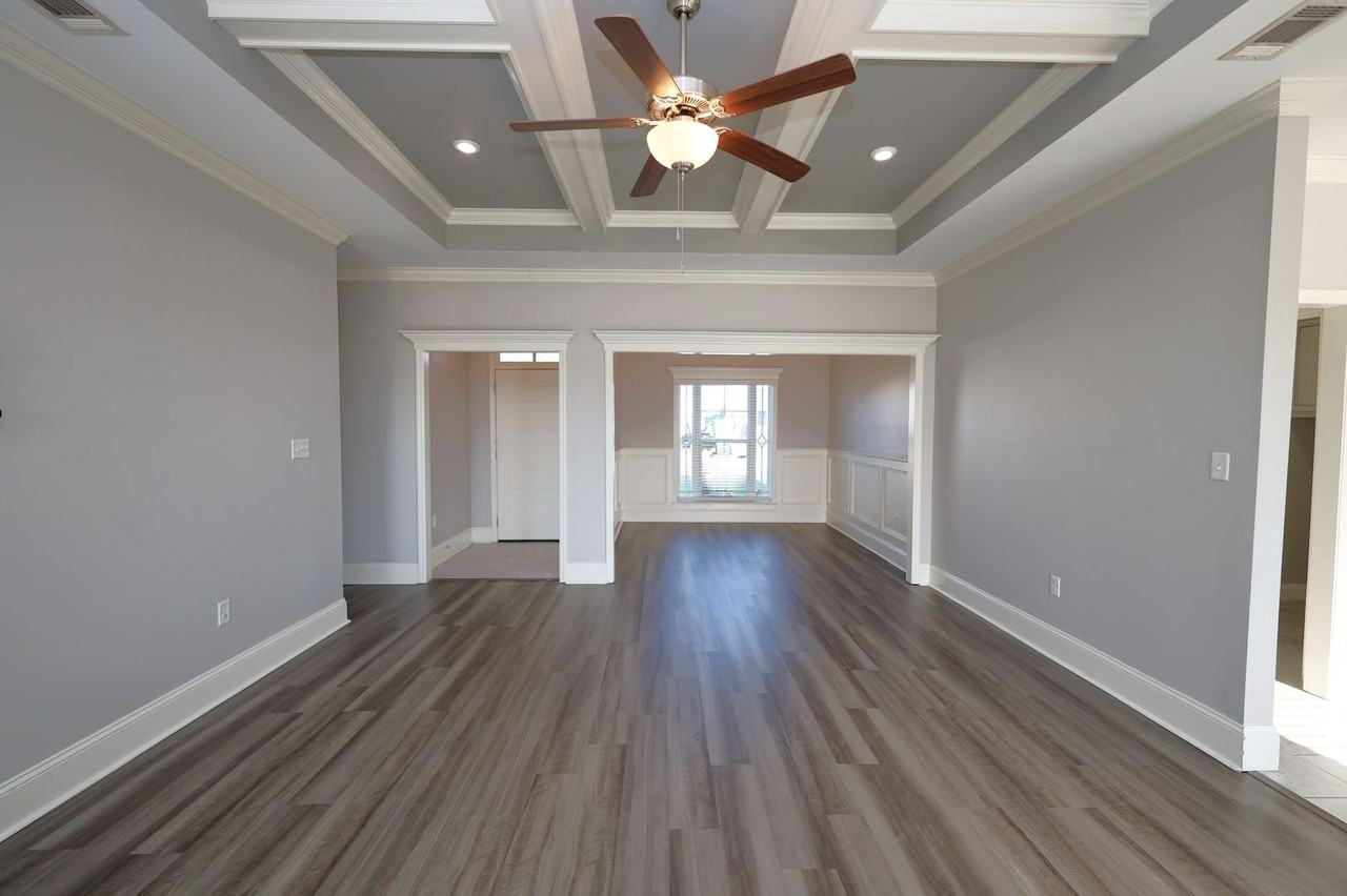 3964 Crusader Ct - Photo 6 of 30