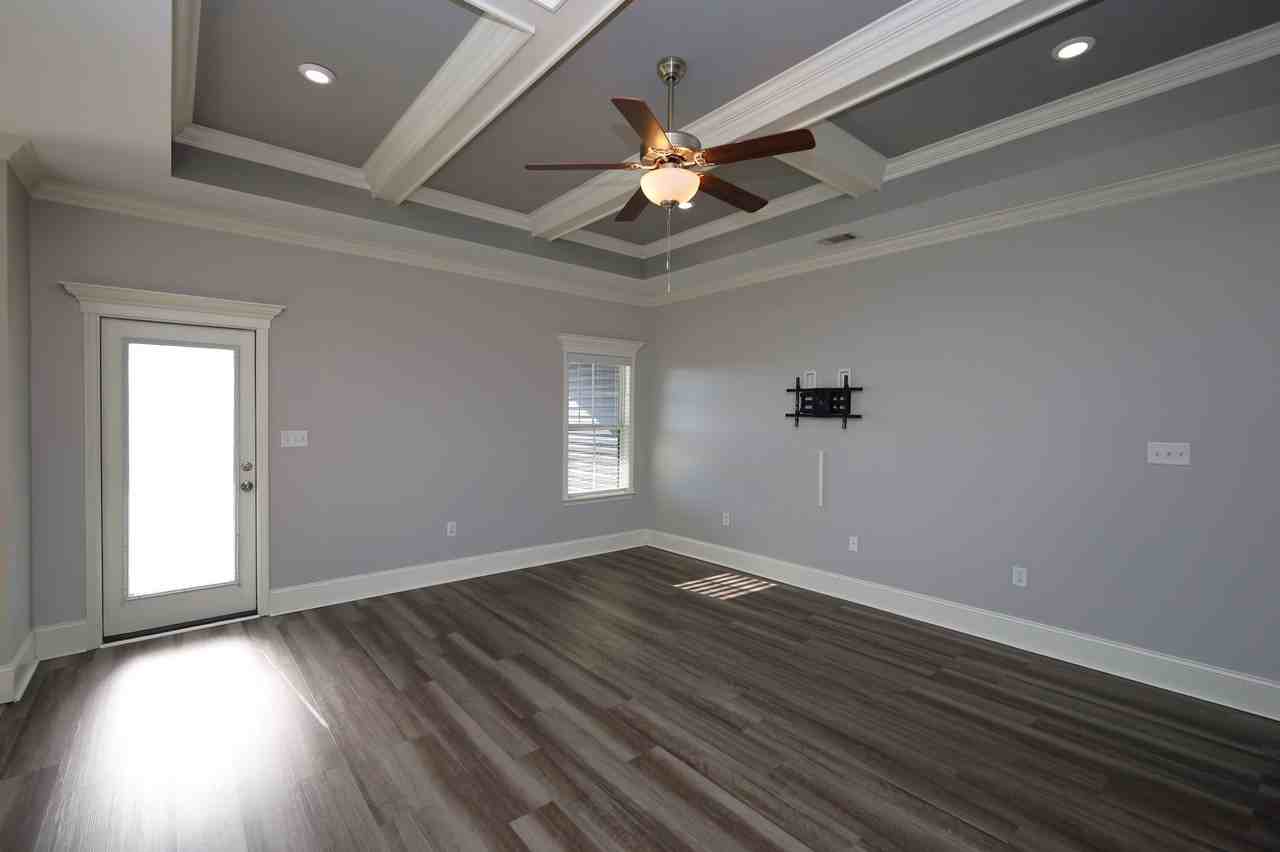 3964 Crusader Ct - Photo 7 of 30
