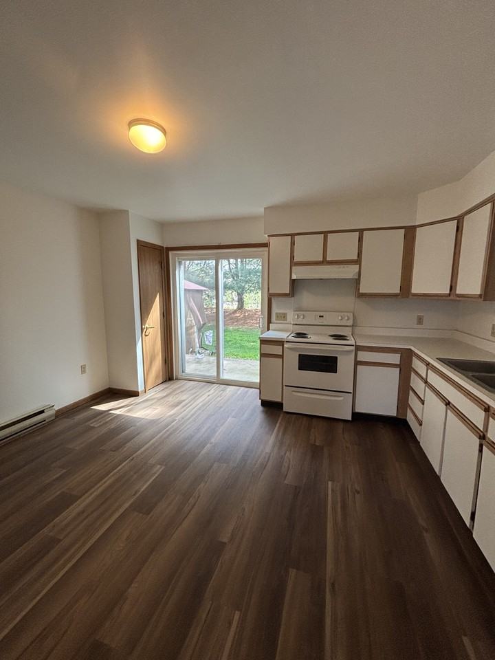 Hillside Heights - Photo 4 of 10