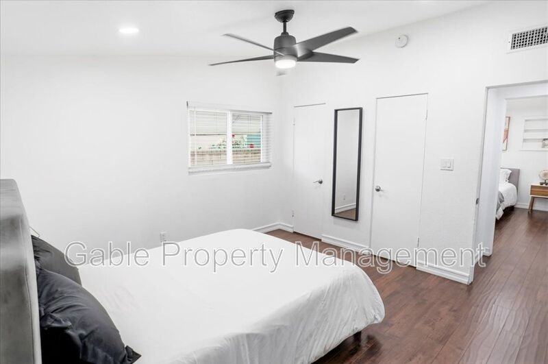 27453 Santa Clarita Rd - Photo 6 of 19