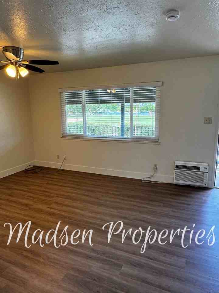 1872 5th Avenue - Photo 4 of 30