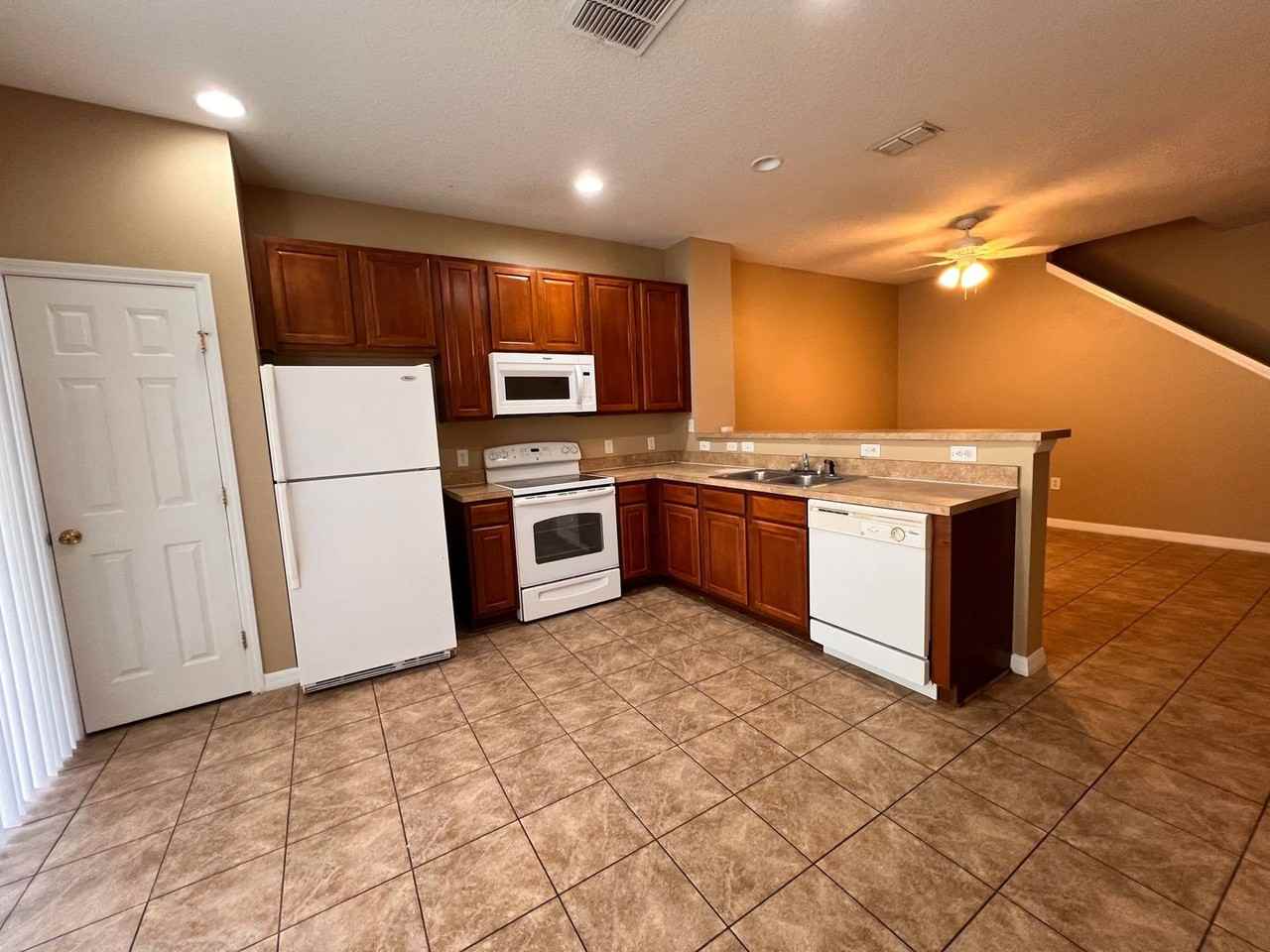 7602 Long Island Dr - Photo 6 of 27