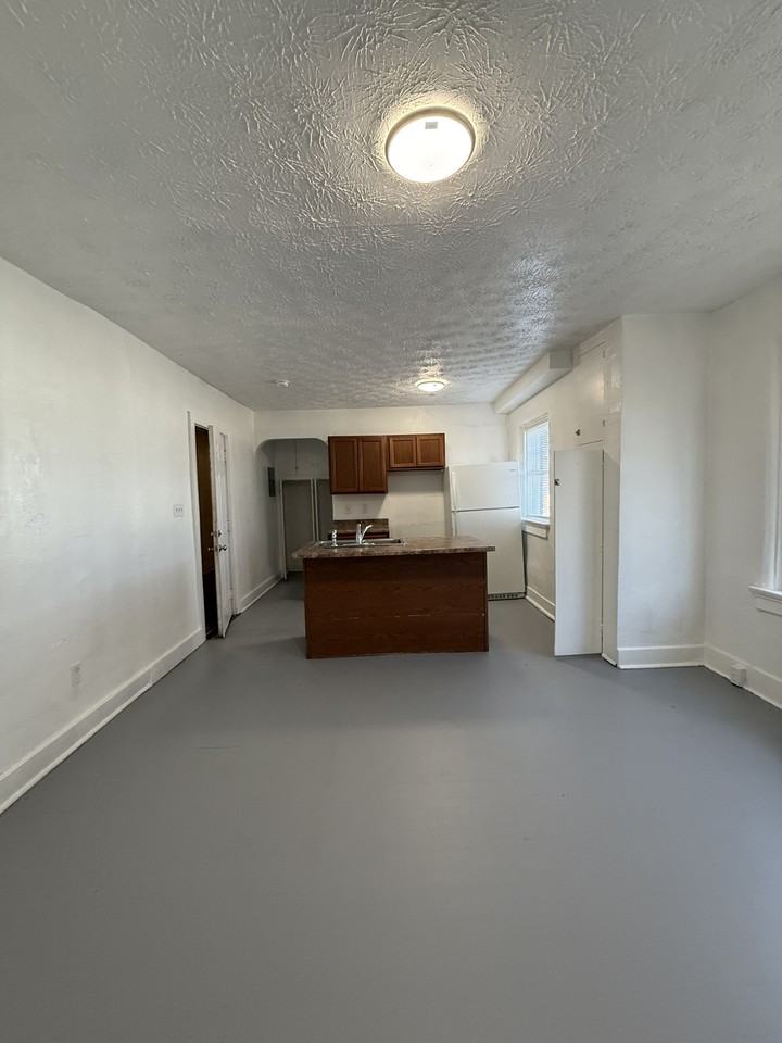 24 Arnold Place - Photo 3 of 50