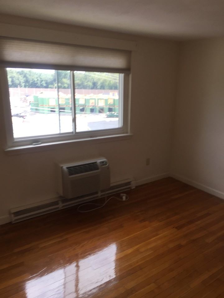 130 Dean Avenue - Photo 3 of 17