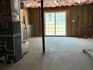 425 Brown Street - Photo 5 of 20