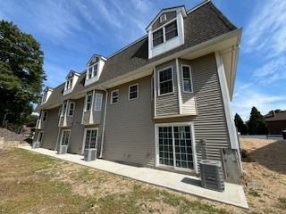 425 Brown Street - Photo 6 of 20