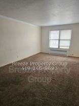 2445 W Bancroft St - Photo 1 of 1