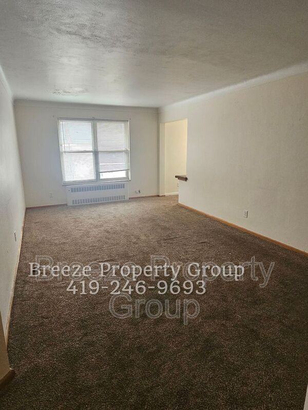 2445 W Bancroft St #2445-15 - Photo 2 of 7