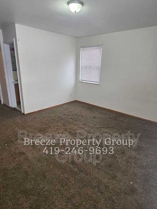 2445 W Bancroft St #2445-15 - Photo 6 of 7