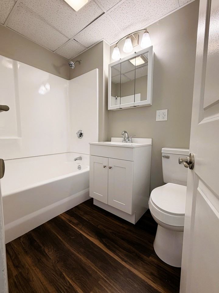 Front - Photo 6 of 15