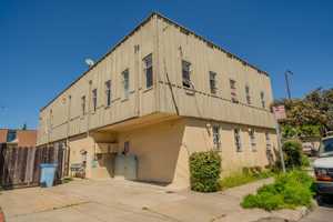 featured image of 1467 Russell St