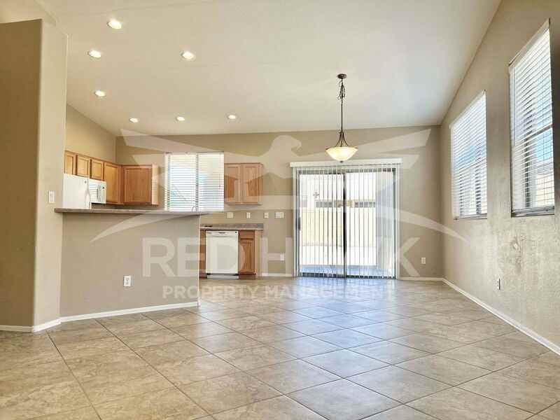 6660 E Roland St - Photo 4 of 17