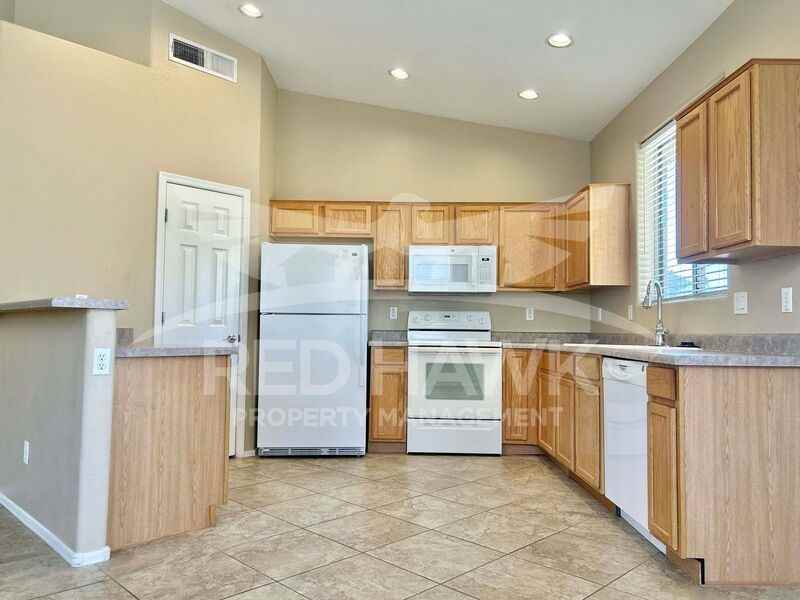 6660 E Roland St - Photo 5 of 17