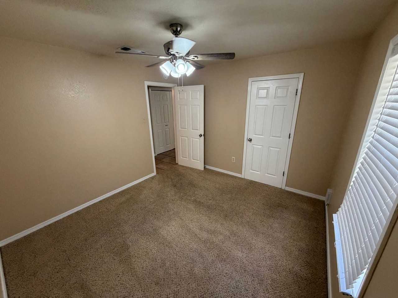 732 Foster Ln - Photo 7 of 16