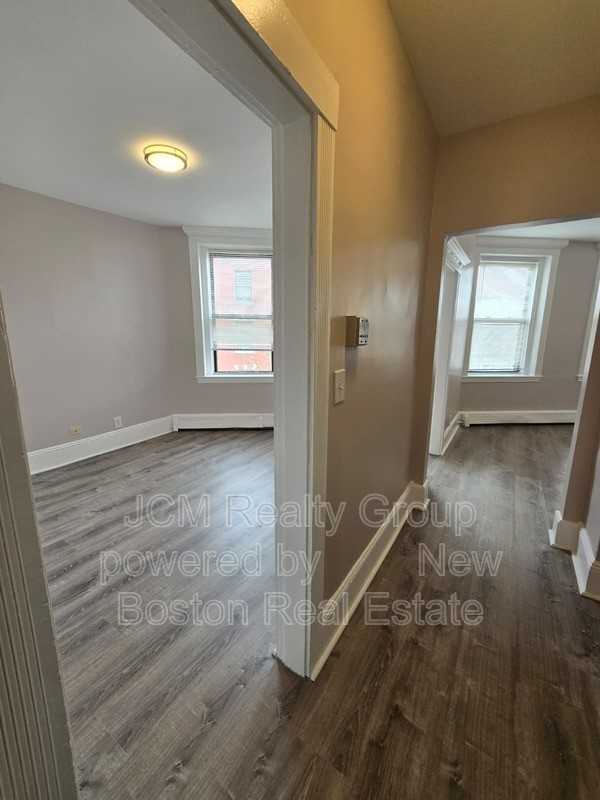 124 Central Ave - Photo 7 of 16