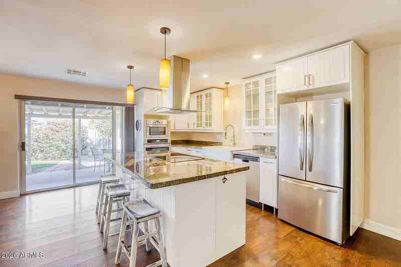 8640 E Wilshire Dr - Photo 3 of 12