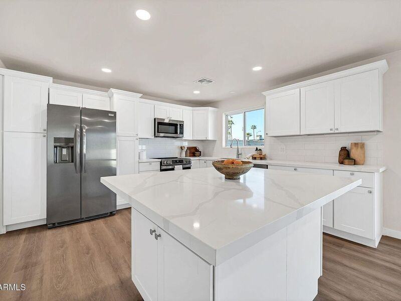 3430 E Poinsettia Dr - Photo 3 of 16