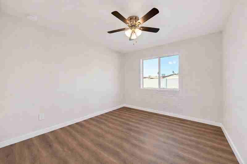 3430 E Poinsettia Dr - Photo 6 of 16