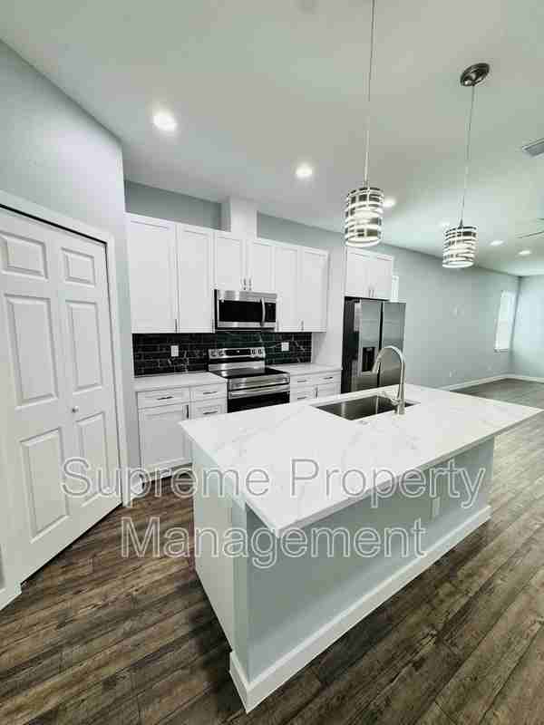 6073 Vermont Ave - Photo 2 of 23