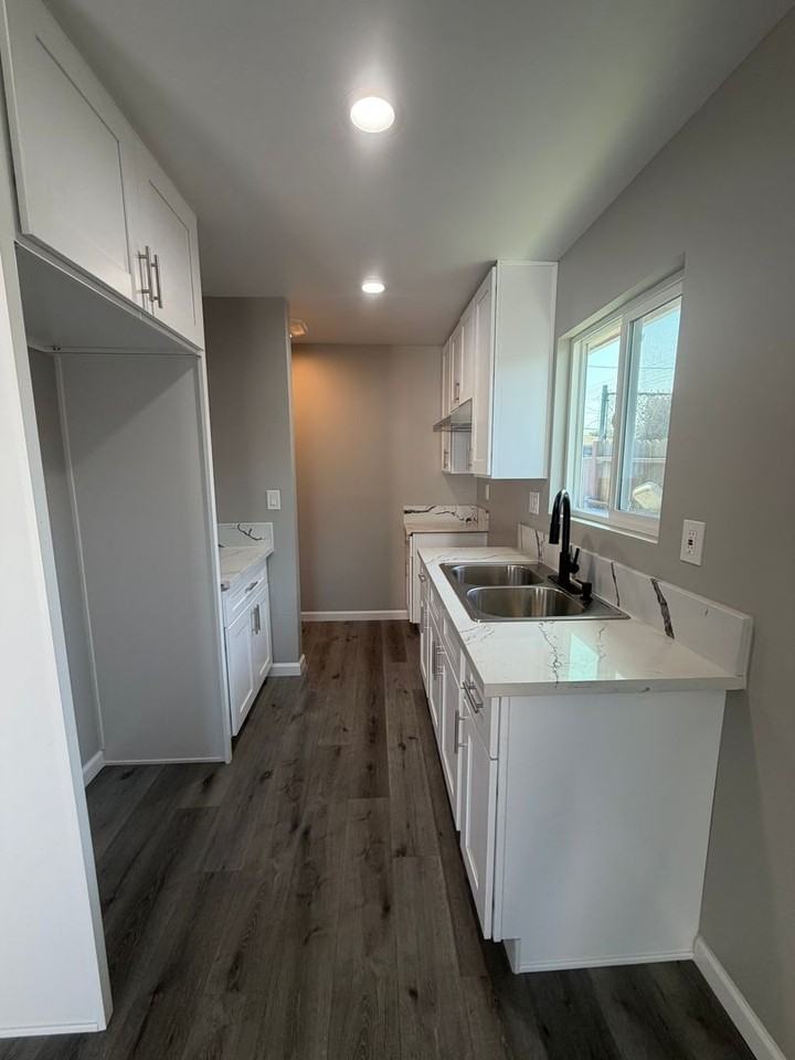 5712 Priory St. - Photo 4 of 10