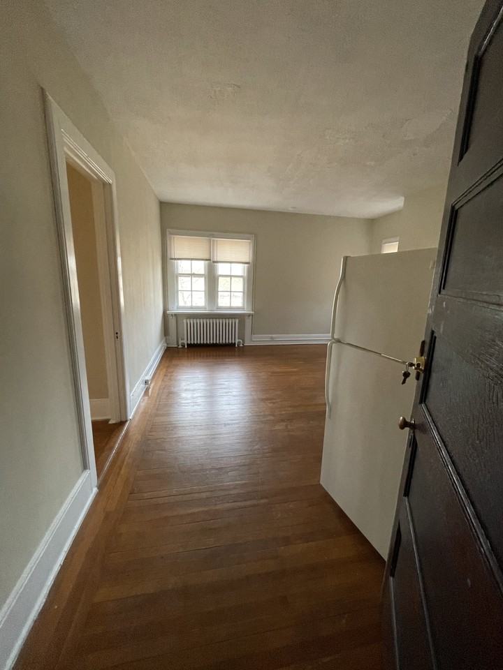 Tudor Terrace Apartments - Photo 2 of 16