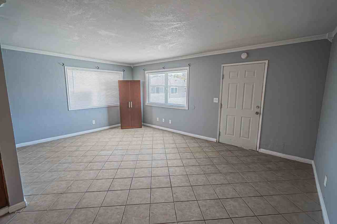 20825 Plum Canyon Rd - Photo 3 of 18