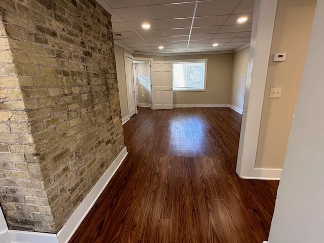 $1725 – 3 BA, 1 BA Lower Flat with Central Air - Photo 4 of 20