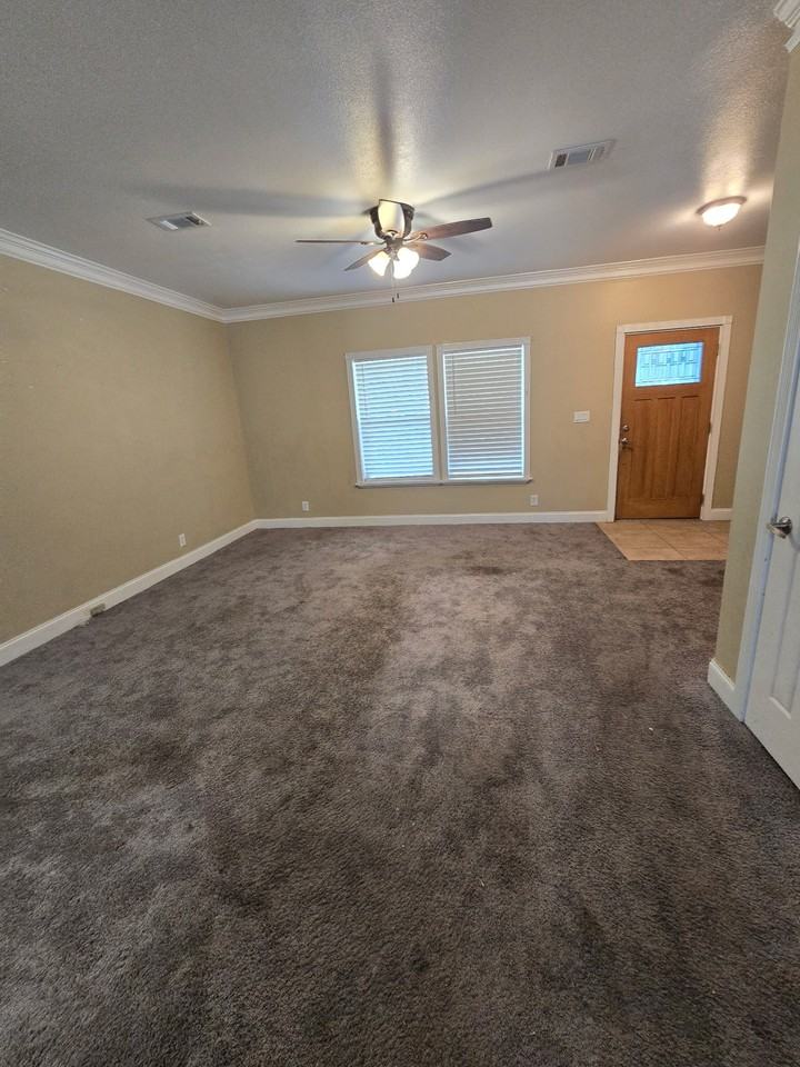 200 South 11th Street - Photo 3 of 12