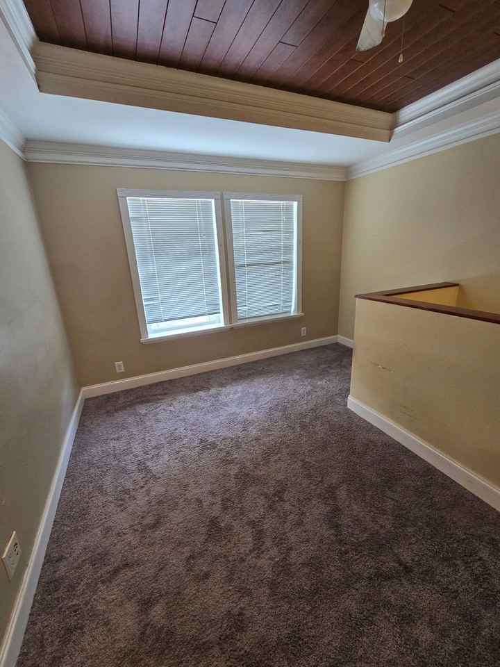 200 South 11th Street - Photo 7 of 12